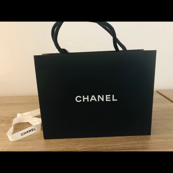 SOLD! Chanel Black Paper Shopping Gift Bag+ Ribbon - Picture 3 of 4